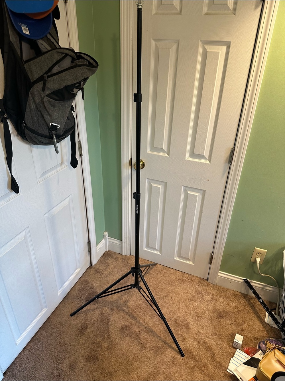 Black Camera/Light Stand Tripod - Portable Adjustable Support NEEWER